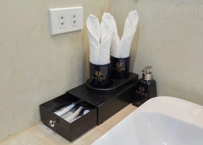 Union Inn+ 3* Ha Long